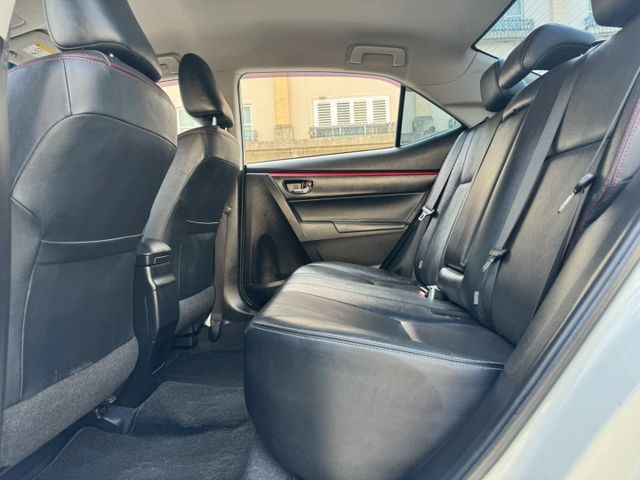 ♕ 時尚又平價 奢華極品神車➤Corolla  ALTIS X版  內裝 賽車感運動紅  實在少見!! 一手車 原鈑件  第13張相片