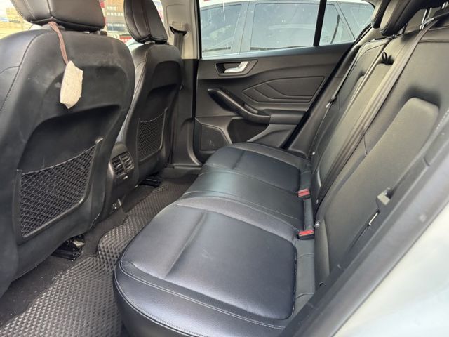 【新入庫整備中 歡迎您來電預約賞車】一手車 全原廠保養 IKEY 跟車 LEVEL2  第4張相片