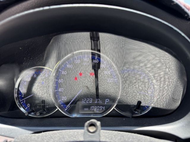 【新入庫整備中 歡迎您來電預約賞車】S版 免鑰匙 氣囊*9  第6張相片