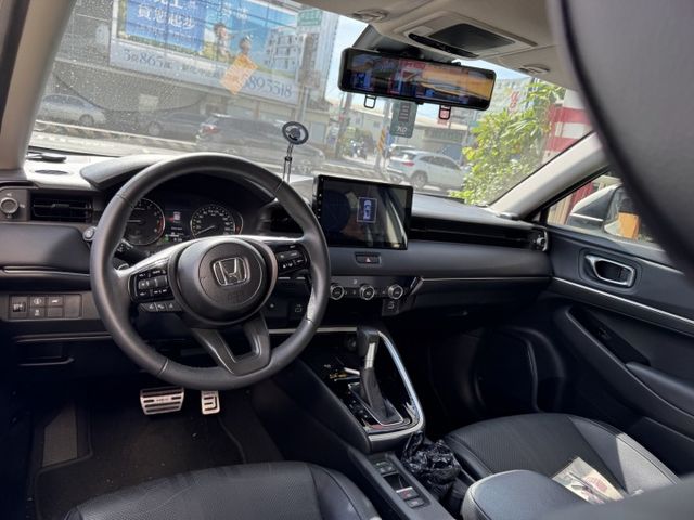 【稀有車款!! 白色Prestige 版 ☪新ㄉ輪胎4條 剛換上!!】小家庭舒適車款  空間大  里程低 一手車 原鈑件  第5張相片