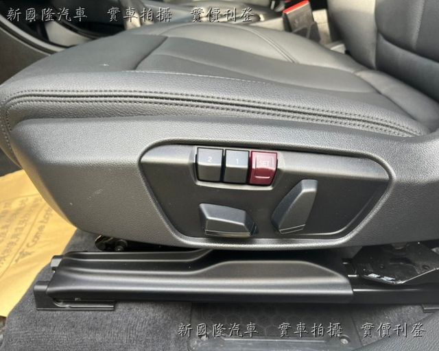 【嚴選好車】里程保證 / 原鈑件 / 柴油 / 換檔撥片  第4張相片