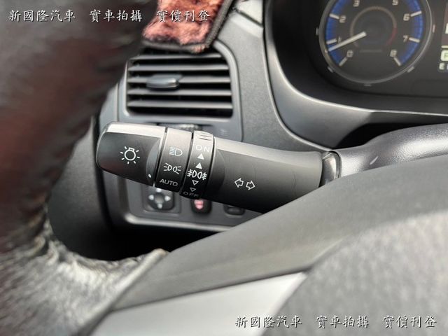 一手車非租賃車/後座分離倒覆/後座出風口/衛星導航/定速巡航/循跡防滑/斜坡起步輔助/里程保證/可全貸  第10張相片