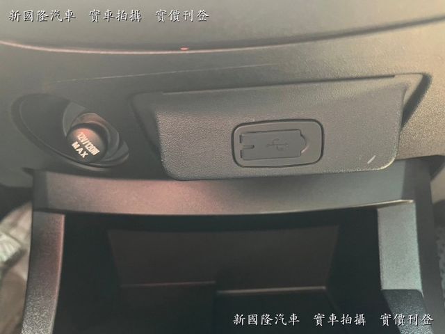 一手車非租賃車/後座分離倒覆/後座出風口/衛星導航/定速巡航/循跡防滑/斜坡起步輔助/里程保證/可全貸  第14張相片