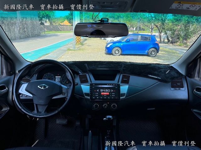 非租賃車 一手車 里程實跑五萬公里/倒車顯影/行車紀錄器/後座出風口/後座分離倒覆/後視鏡方向指示燈/里程保證/可全貸  第6張相片