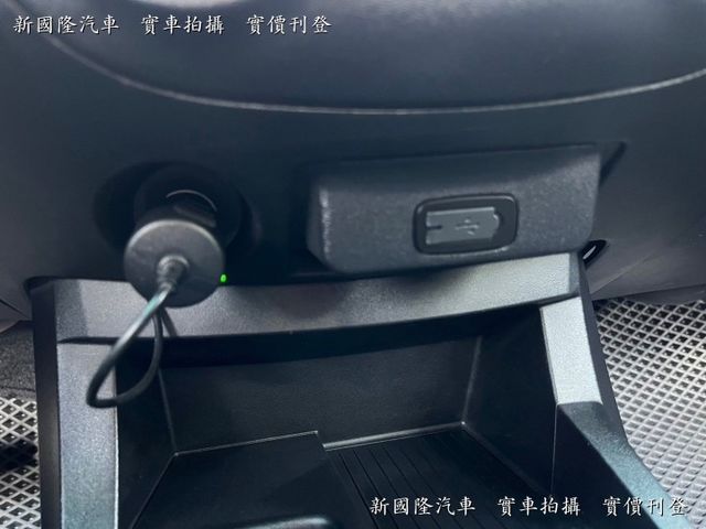 非租賃車 一手車 里程實跑五萬公里/倒車顯影/行車紀錄器/後座出風口/後座分離倒覆/後視鏡方向指示燈/里程保證/可全貸  第15張相片