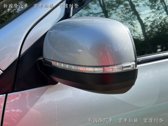 非租賃車 一手車 里程實跑五萬公里/倒車顯影/行車紀錄器/後座出風口/後座分離倒覆/後視鏡方向指示燈/里程保證/可全貸  第17張相片