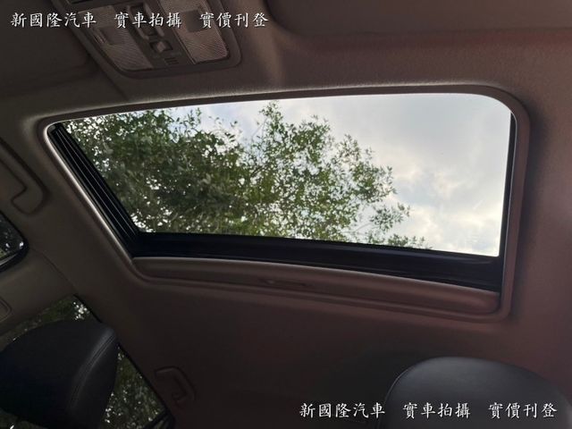 駕駛座電動座椅/抬頭顯示器/環景影像系統/天窗/定速/導航/恆溫空調/行車紀錄器/里程保證/可全貸  第20張相片