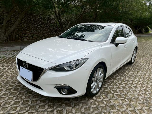 頂級款 HID頭燈 LED尾燈 分區恆溫空調 I-KEY 定速 安全配備齊全  第2張相片