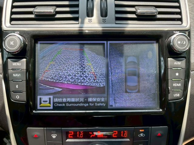 頂級 選配環景 分區恆溫 衛星導航 I-KEY 定速 車道變換輔助系統 倒車顯影  第8張相片
