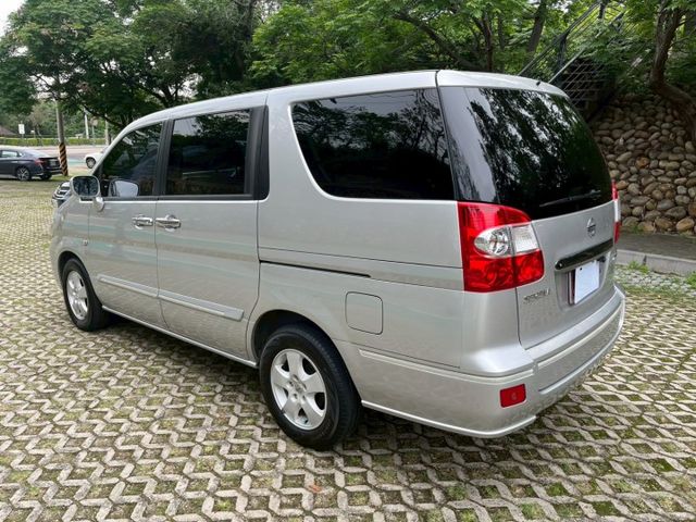 配備安卓機 倒車顯影 車況好 內裝整潔 全車無待修 露營、載貨皆實用 經濟又實惠  第9張相片