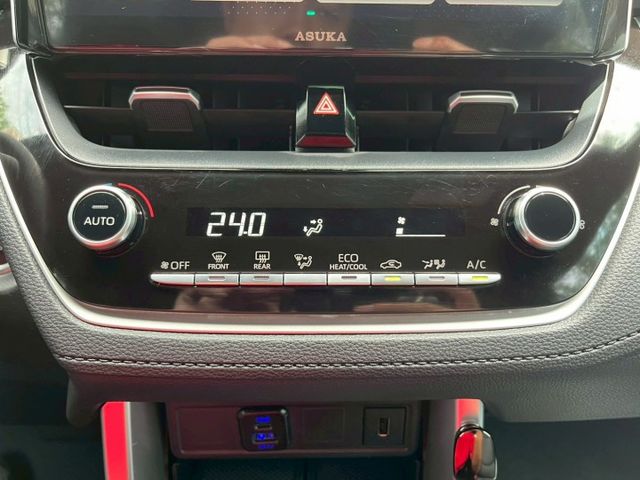 豪華款 環景系統 盲點偵側 I-KEY 遠光燈自動控制 行車安全配備齊全  第4張相片