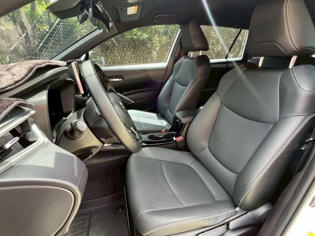 豪華款 環景系統 盲點偵側 I-KEY 遠光燈自動控制 行車安全配備齊全  第13張相片