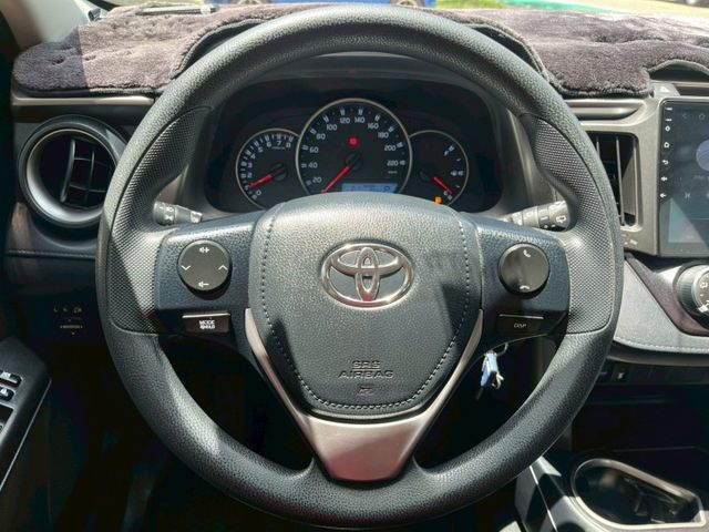 倒車影像 抬頭顯示 衛星導航 電動後視鏡 ABS EBD 胎壓監控 ISOFIX  第10張相片