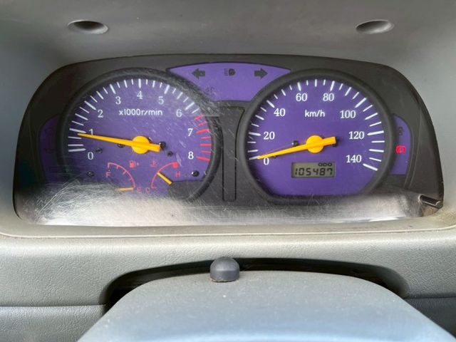 倒車顯影 ABS 胎壓監控 霧燈 安全氣囊 平均實跑里程少 車況佳  第7張相片