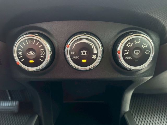 IO版 車況佳 無待修 外表、內裝整潔 里程保證  第4張相片