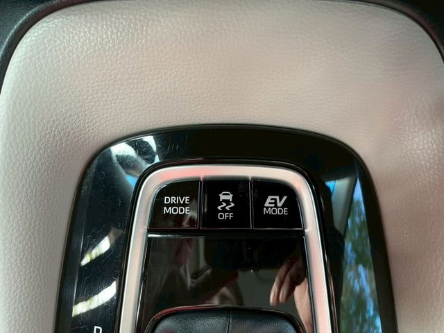 油電車 旗鑑版 抬頭顯示器 電動椅 LED頭燈 I-KEY 環景系統 ISOFIX  盲點  第6張相片