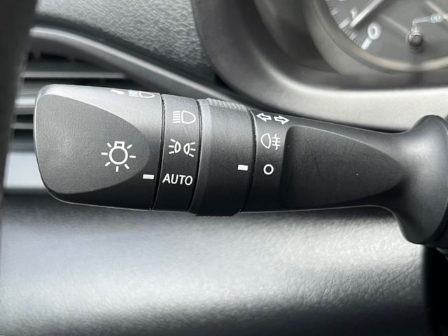 一手女用車 時尚好駕馭 里程保證 實跑3萬多公里  第10張相片