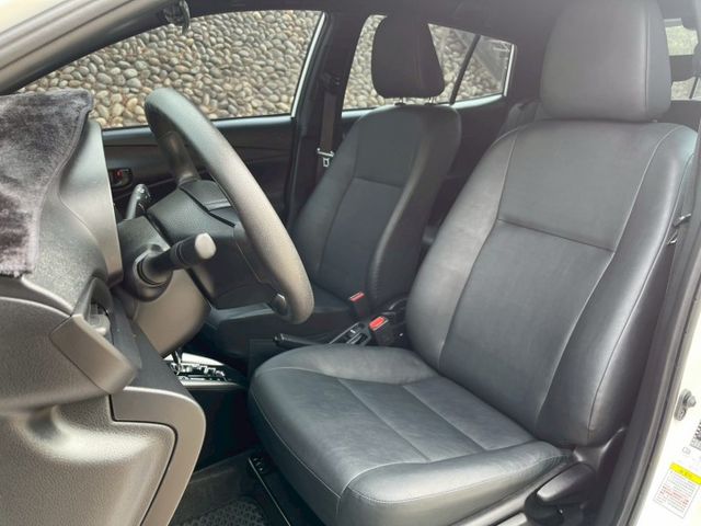 一手女用車 時尚好駕馭 里程保證 實跑3萬多公里  第16張相片