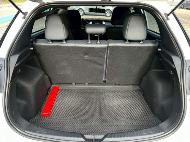 一手女用車 時尚好駕馭 里程保證 實跑3萬多公里  第17張相片