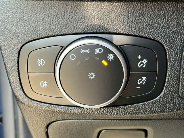 ST-LINE Lommel 換擋撥片 電動椅 無線車充  第14張相片