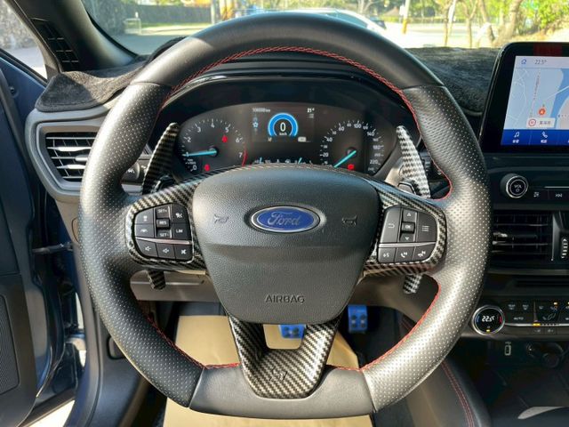 ST-LINE Lommel 換擋撥片 電動椅 無線車充  第17張相片