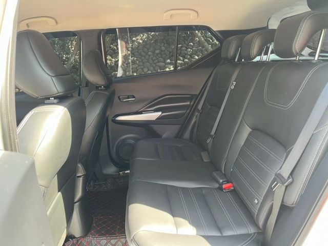 智行旗艦版 環影影像 定速 倒車顯影 空力套件 BSM盲點偵測 APPLE CAR PLAY 車道變換輔助  第4張相片