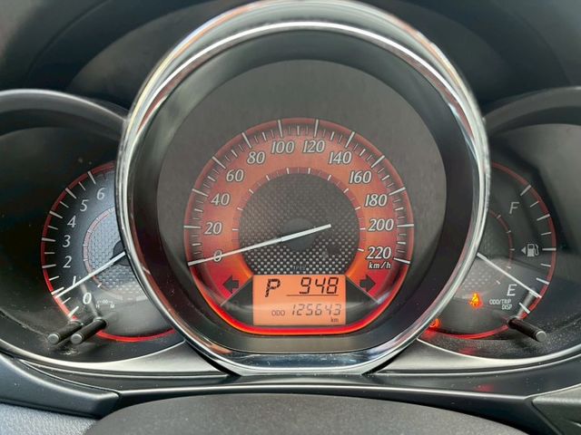 豪華版 恆溫 I-KEY 倒車顯影 衛星導航 後視鏡方向燈 行車記錄器  第13張相片