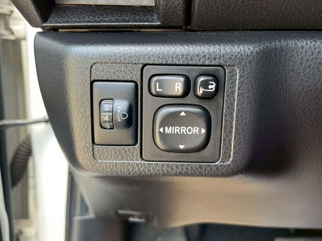 豪華版 恆溫 I-KEY 倒車顯影 衛星導航 後視鏡方向燈 行車記錄器  第19張相片