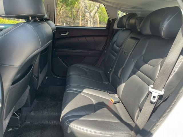 尊爵型 安全性高 底盤穩 車側顯影 HUD抬頭顯示器 車道變換輔助 I-KEY  第4張相片