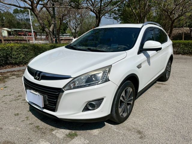 尊爵型 安全性高 底盤穩 車側顯影 HUD抬頭顯示器 車道變換輔助 I-KEY  第5張相片