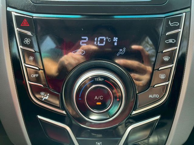 尊爵型 安全性高 底盤穩 車側顯影 HUD抬頭顯示器 車道變換輔助 I-KEY  第20張相片