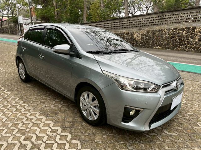 豪華版 I-KEY 恆溫 鋁圈 Push Start 倒車顯影 衛星導航  第9張相片