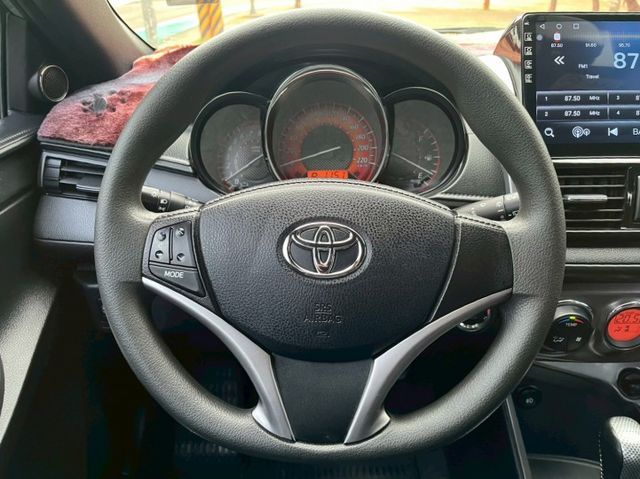 豪華版 I-KEY 恆溫 鋁圈 Push Start 倒車顯影 衛星導航  第11張相片