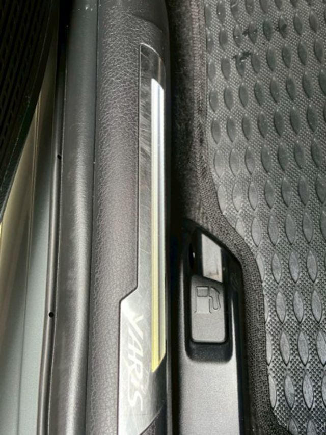 豪華版 I-KEY 恆溫 鋁圈 Push Start 倒車顯影 衛星導航  第19張相片