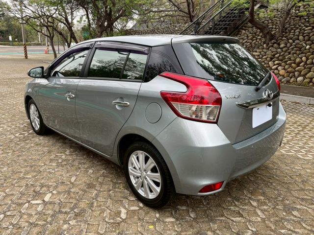 豪華版 I-KEY 恆溫 鋁圈 Push Start 倒車顯影 衛星導航  第20張相片