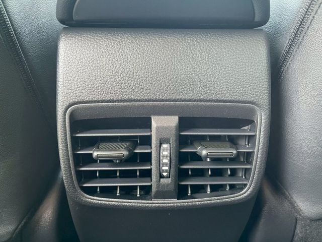 GR SPORT 獨立雙A臂懸吊 ACA主動轉向輔助 17吋鋁圈 ACC跟車 I-KEY 雙前跑車座椅 盲點偵測 定速  第7張相片