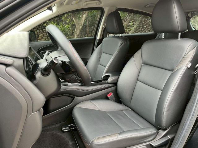 S版 LED頭燈 中控螢幕 衛星導航 倒車顯影 I-KEY  第4張相片