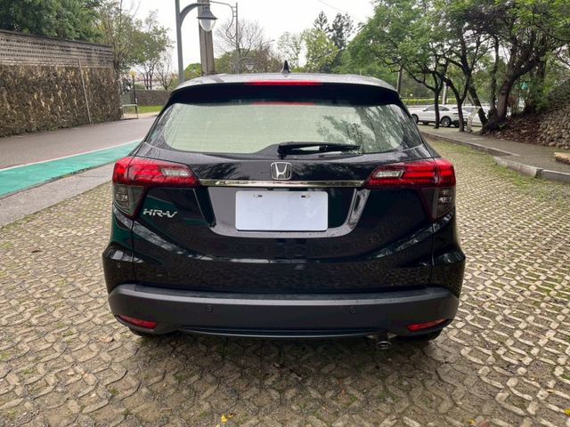 S版 LED頭燈 中控螢幕 衛星導航 倒車顯影 I-KEY  第13張相片