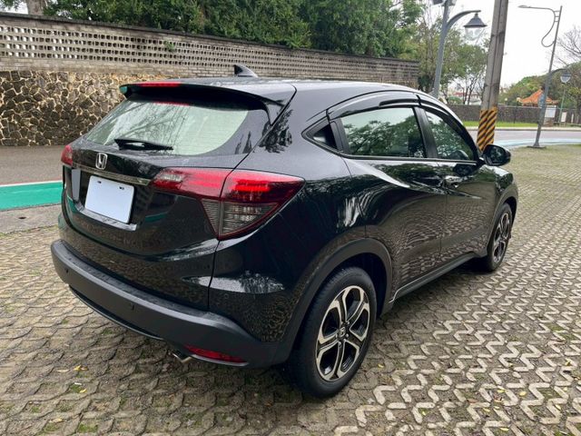 S版 LED頭燈 中控螢幕 衛星導航 倒車顯影 I-KEY  第19張相片