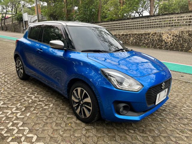 1.0 GLX 直列3缸 渦輪增壓 實跑5萬KM 里程保證 I-KEY 電動折疊後視鏡 換檔撥片  第9張相片