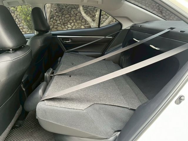 I-KEY免錀匙 / 定速 / 恆溫 / 里程保證 實跑7萬KM  第5張相片