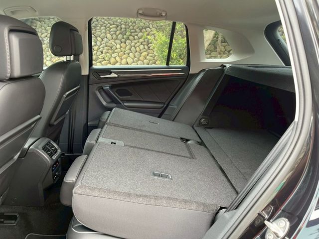 腳踢尾門 4WD 原廠保養 四條輪胎+煞車皮全新  第11張相片