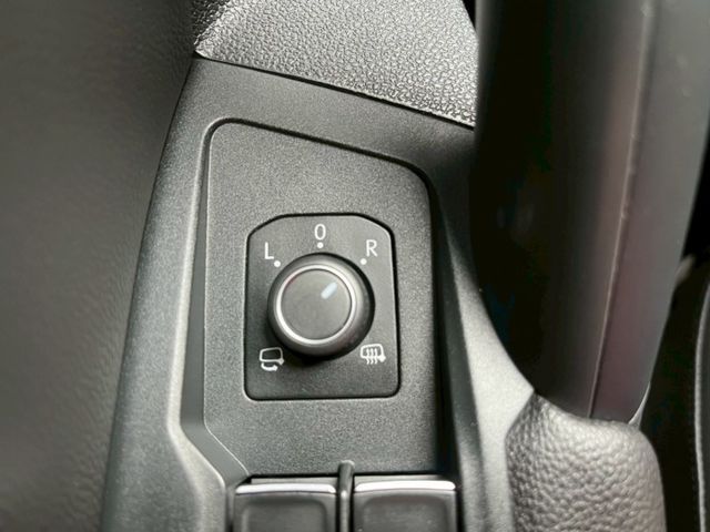 腳踢尾門 4WD 原廠保養 四條輪胎+煞車皮全新  第20張相片