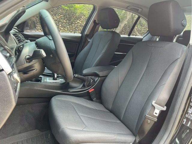 3 SERIES SEDAN F30  第3張相片