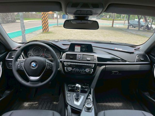 3 SERIES SEDAN F30  第6張相片