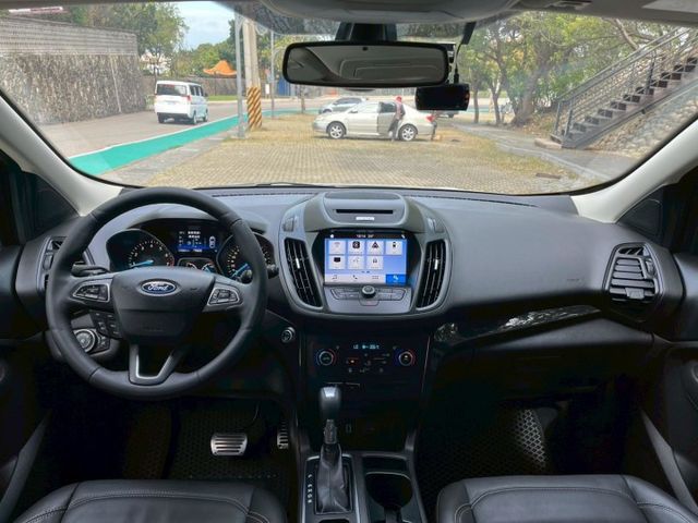 KUGA  第12張相片