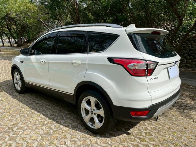 KUGA  第20張相片
