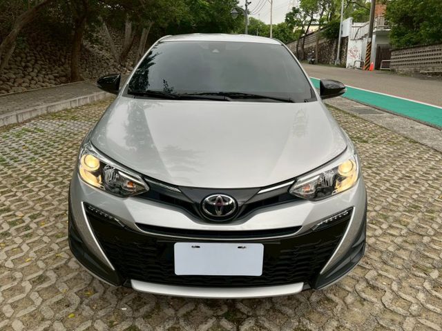 豪華版 CAR-PLAY  I-KEY 免鑰匙 恆溫 實跑5萬KM 里程保證 代步車首選  第2張相片