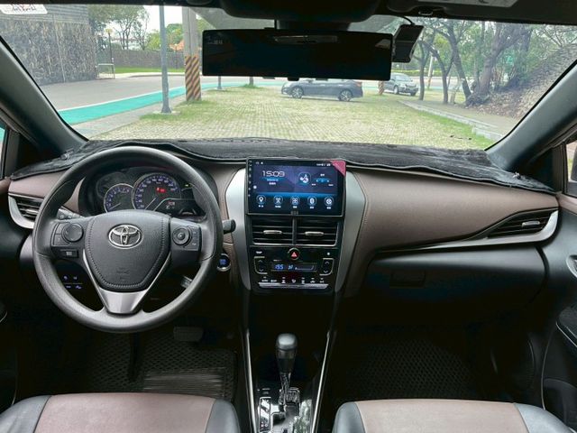 豪華版 CAR-PLAY  I-KEY 免鑰匙 恆溫 實跑5萬KM 里程保證 代步車首選  第4張相片