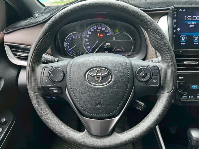 豪華版 CAR-PLAY  I-KEY 免鑰匙 恆溫 實跑5萬KM 里程保證 代步車首選  第9張相片